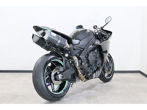 ヤマハ YZF-R1 メールでお問い合わせの際は、ronajapan.shiki@gmail.com まで! 4