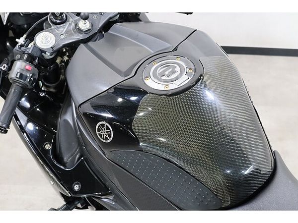 ヤマハ YZF-R1 メールでお問い合わせの際は、ronajapan.shiki@gmail.com まで! 6