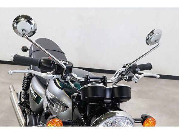 トライアンフ BONNEVILLE T100 メールでお問い合わせの際は、ronajapan.shiki@gmail.com まで! 2