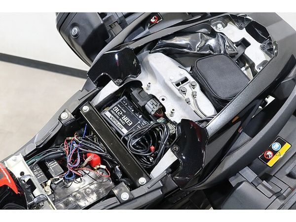 カワサキ ニンジャ 1000 (Z1000SX) メールでお問い合わせの際は、ronajapan.shiki@gmail.com まで! 7