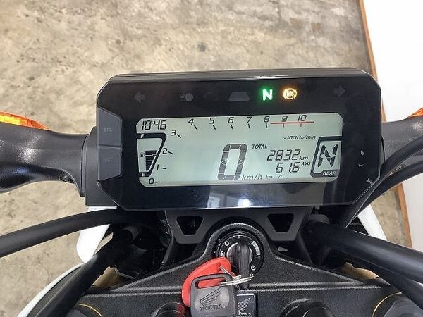 ホンダ グロム GROM 2024年モデル リアボックス USB装備 8