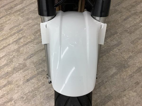 ホンダ CB1300スーパーフォア CB1300スーパーフォア モリワキ政府認証フルエキチタンマフラー装備・フェンダーレス仕様 10