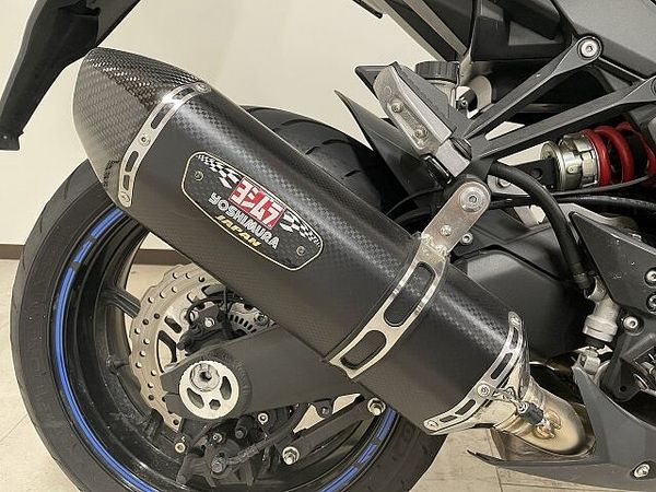 カワサキ ニンジャ 1000 (Z1000SX) 【マル得】NINJA 1000 2012年モデル ヨシムラマフラー/リアボックス/エンジン 9