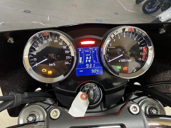 カワサキ Z900RS 【7月限定価格】【マル得】Z900RS 2018年モデル ビキニカウル装備 !! 9