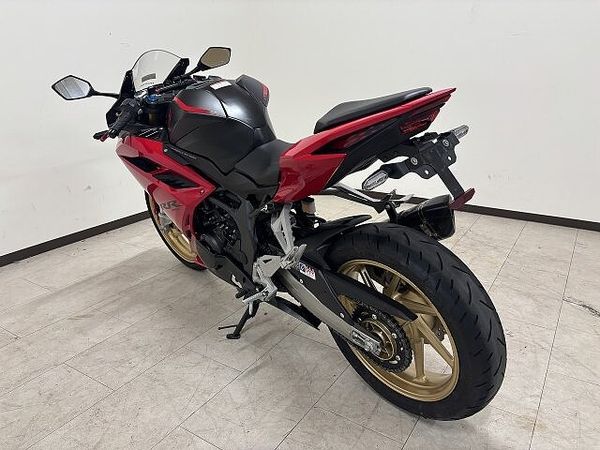 ホンダ CBR250RR (MC51) 【マル得】CBR250RR 2020年モデル アクラポビッチ製サイレンサー装備 8