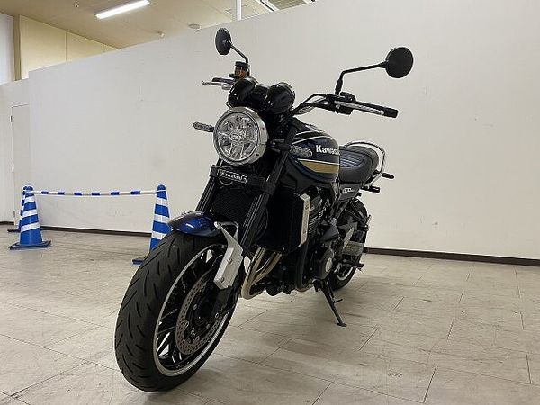 カワサキ Z900RS 【マル得】Z900RS 2022年モデル グラブバー装備 3