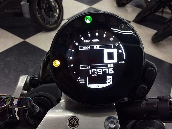 ヤマハ XSR900 XSR900【エンジンスライダー・グリップヒーター・社外マフラー】 9