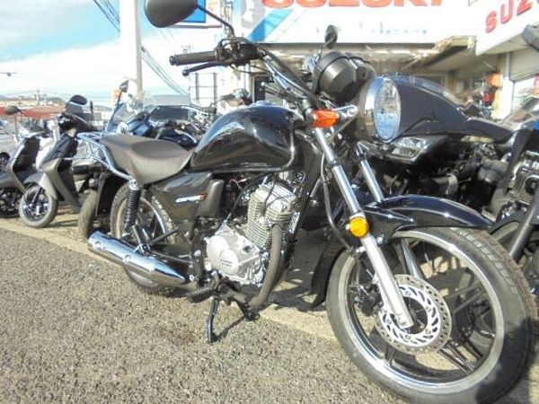 ホンダ CBF125 リアキャリア標準装備 2