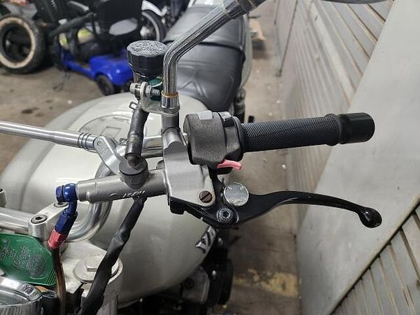 ヤマハ XJR1200 これぞオートバイ!という風格漂う空冷ビッグネイキッド! 7