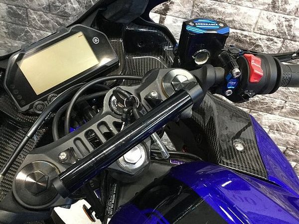 ヤマハ YZF-R25 YZF-R25 ABS WR'Sマフラー スペアキー有り ヘルメットロック ドレスアップパ 7