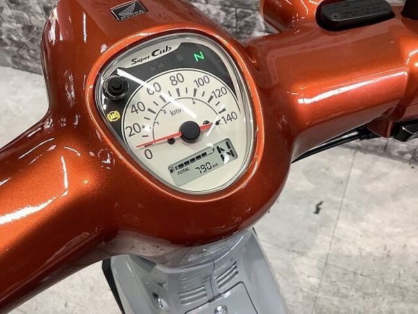 ホンダ スーパーカブ110プロ 【マル得車輌】スーパーカブ110 USB電源2口 レッグシールドカスタム!! 3