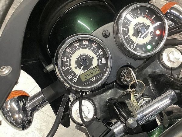 カワサキ W800 W800 スペアキー マルチバー ビキニカウル リアキャリア!! 3