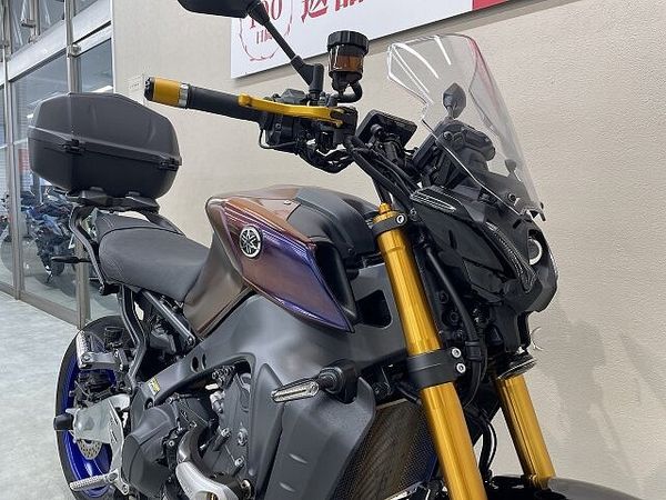 ヤマハ MT-09 MT-09SP ラッピングペイント ミツバ製ドラレコ TNAXスマートライドモニター エン 10