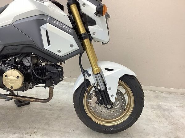 ホンダ グロム グロム キタコ製マフラー フェンダーレスキット USBポート装備 10