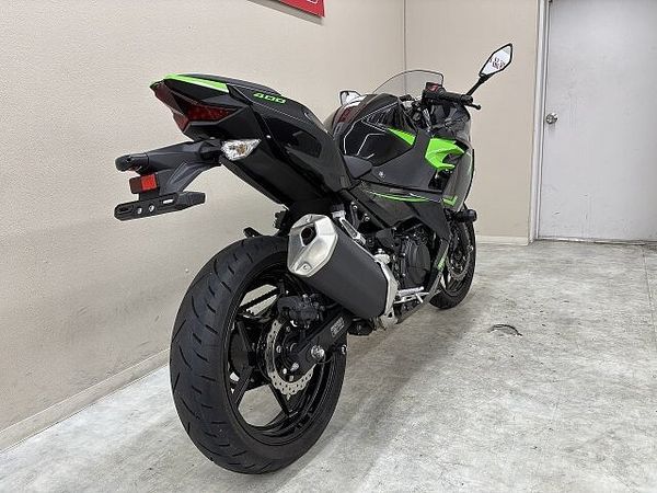 カワサキ ニンジャ 400 NINJA400 2019年モデル フレームスライダー マルチバー USBポート装備 4