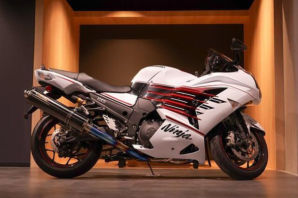 カワサキ ZX-14R 滅多に入ってこない一台! 2