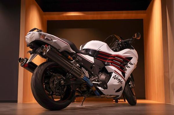 カワサキ ZX-14R 滅多に入ってこない一台! 3