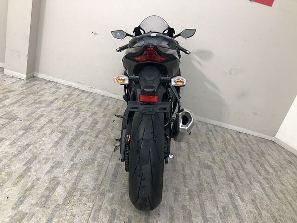 カワサキ ZX-10R ZX-10RR 2017年モデル エンジンスライダー 9