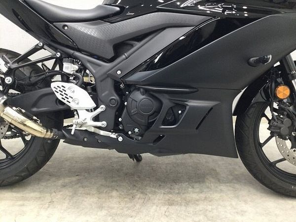 ヤマハ YZF-R25 自店商談中!【マル得】YZF-R25 ABS 2023年式モデル フェンダーレスやWR'S 9