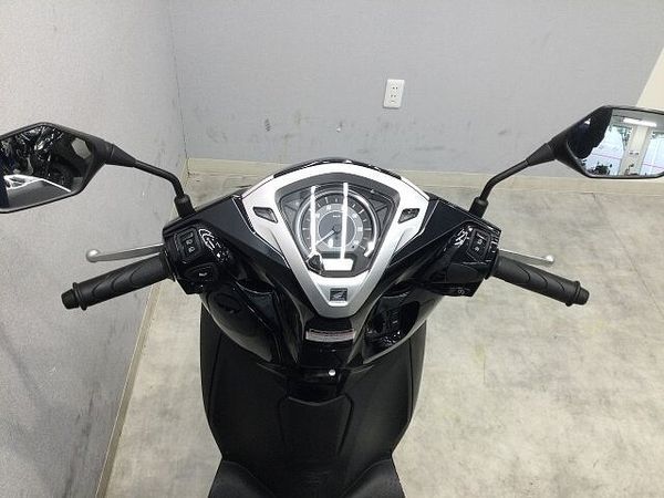 ホンダ リード125 LEAD 125 2022年式モデル スマートキーや灯火類LEDなど従来モデルより快適に乗 10