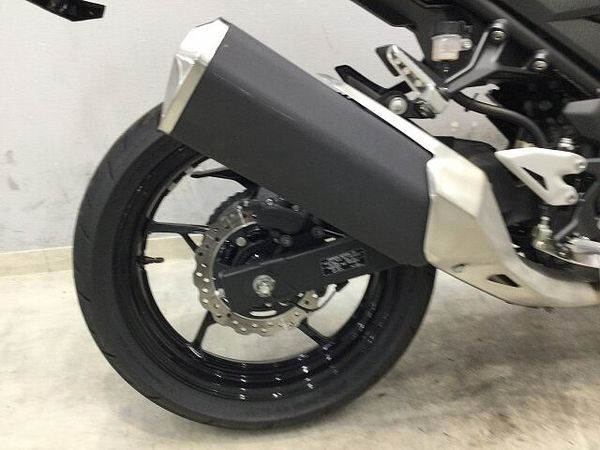 カワサキ Z400 Z400 2022年モデル ラジエターコアガード ABS・アシストスリッパークラッチ標準装 8