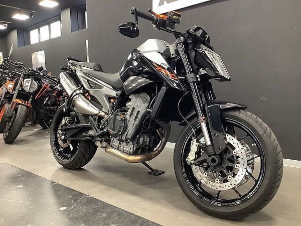 KTM 790 DUKE 【KTM小山認定中古車】790DUKE ワンオーナー フェンダーレス USB電源 バーエン 6