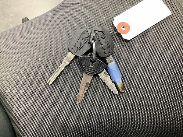 KTM RC390 【KTM小山認定中古車】RC390 2021年モデル レバーカスタム ヘルメットホルダー 8