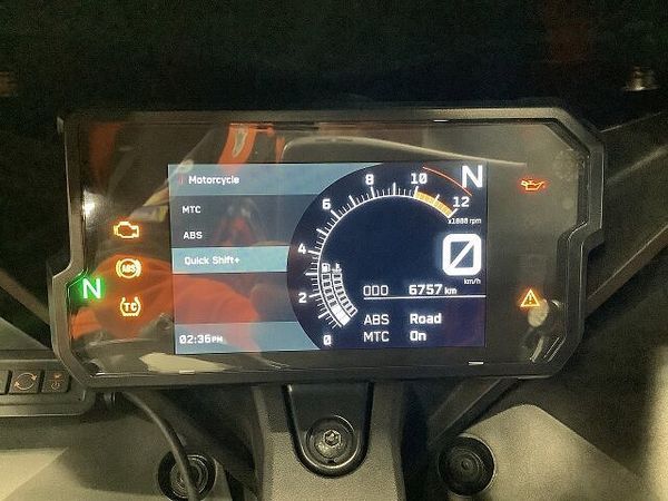 KTM RC390 【KTM小山認定中古車】RC390 新型 2022年モデル アッパーカウルカスタム クイッ 8