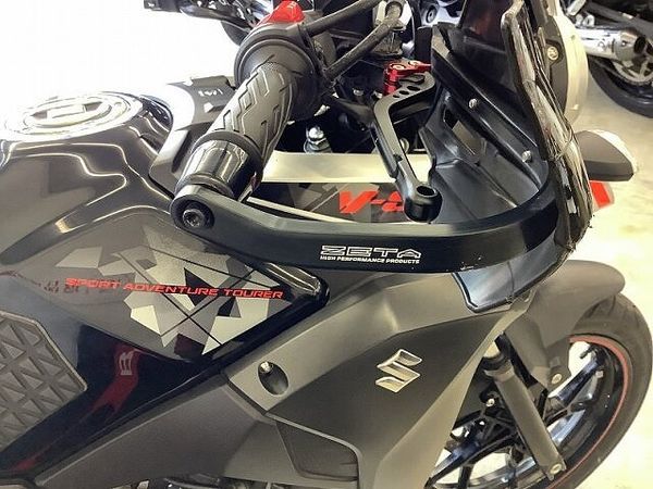 スズキ Vストローム250 V-ストローム250 一目で分かる独特の存在感溢れるデザイン!自由に遠出できるアドベンチャ 6