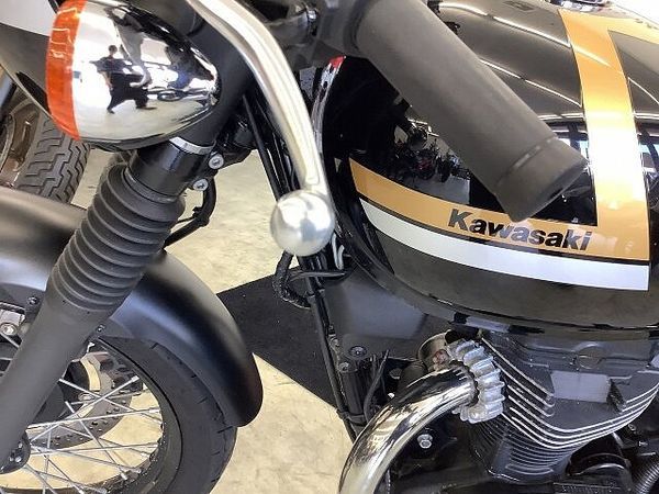 カワサキ W800 CAFE W800カフェ サイドバック装備 9