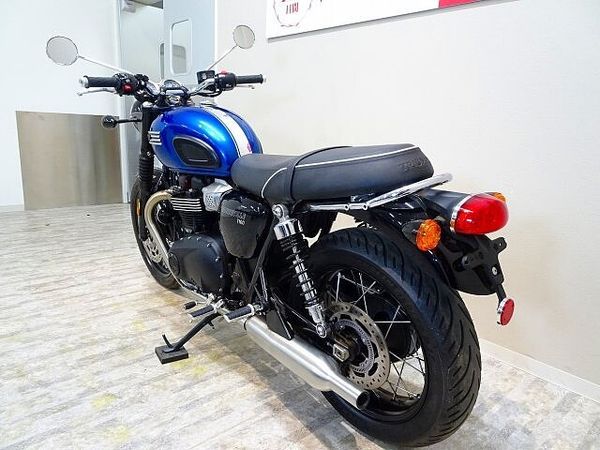 トライアンフ BONNEVILLE T100 【マル得】Bonneville T100 ノーマル車両/USB2ポート付き!! 8
