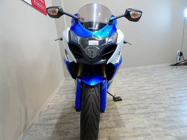 スズキ GSX-R1000 GSX-R1000 AKRAPOVICカーボンスリップオンマフラー装備 10