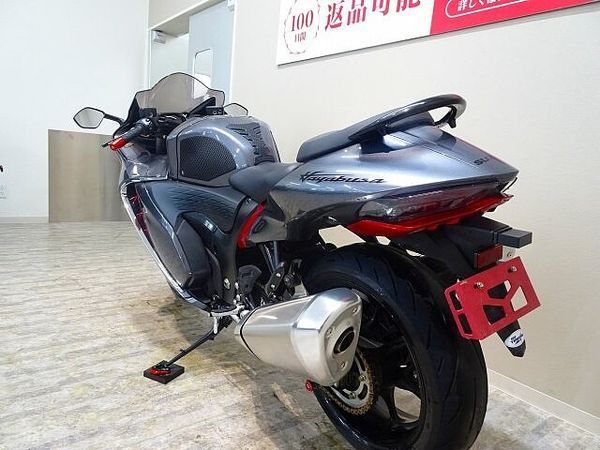 スズキ HAYABUSA ハヤブサ 2023年モデル/HURRICANEハンドルスペーサー/カーボンミラーカバー/U 9