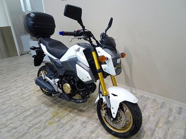 ホンダ グロム GROM 2018年モデル/GIVIボックス/ナポレオンミラー/バーエンド 4