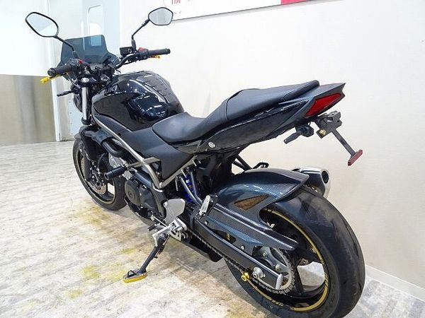 スズキ SV650 SV650 ABS 2022年モデル GIVIスクリーン/アンダーカウル/グリップヒーター 9