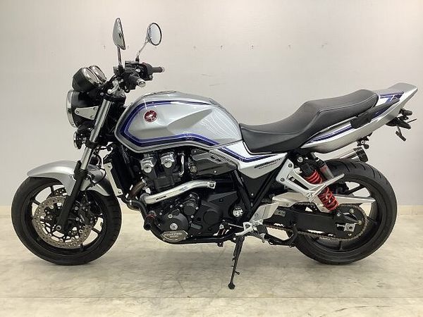 ホンダ CB1300スーパーフォア 【7月限定】【マル得】CB1300 SUPER FOUR 2023年モデル!! 6