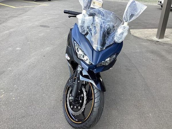カワサキ ニンジャ 250 新車入庫しました! 4