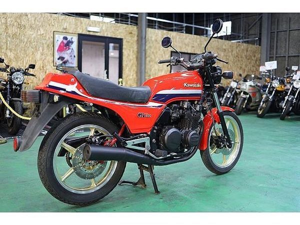 カワサキ Z400GP フルノーマルのZ400GP入庫致しました!外装ニューペイント済みの綺麗なコンディションです 8