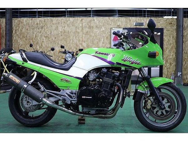 カワサキ GPZ900R 大人気のニンジャ入庫致しました!人気カラーのライムグリーン!コーションラベル付きの希少車両 1