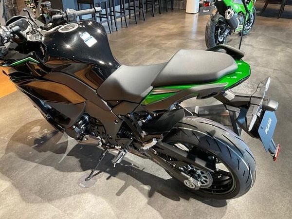 カワサキ ニンジャ 1000 (Z1000SX) 人気のNinja1000SXの2023年モデルを入荷しました。 8