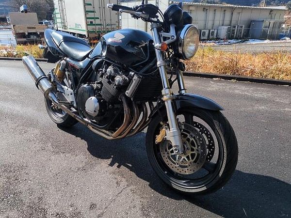 ホンダ CB400スーパーフォア スタンダードネイキッドスーパーフォア。キッチリ走って乗りやすいお勧めバイクです。 2