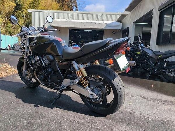 ホンダ CB400スーパーフォア スタンダードネイキッドスーパーフォア。キッチリ走って乗りやすいお勧めバイクです。 6