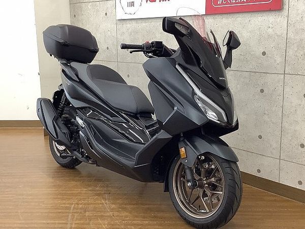 ホンダ フォルツァ(MF06) FORZA 2023年モデル@リアボックス マルチバー 装備 2