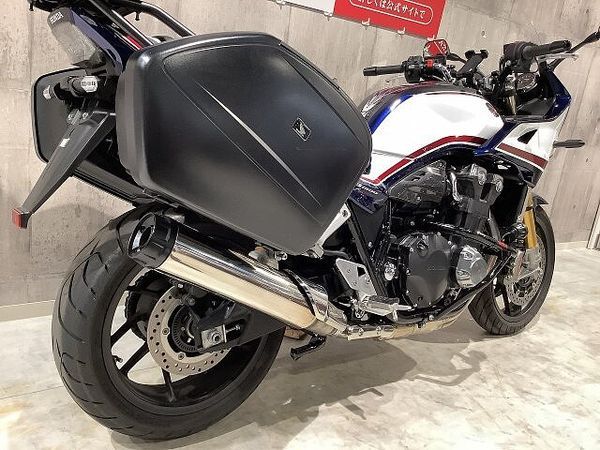 ホンダ CB1300スーパーボルドール CB1300スーパーボルドール SP ホンダ純正フルパニア エンジンガード フォグランプ 5