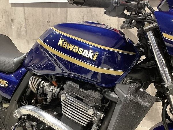 カワサキ ZRX1200R ZRX1200ダエグ 400台限定 特別仕様車 サブフレーム エンジンスライダー装備 フェ 9