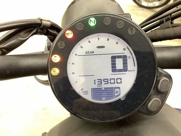 ヤマハ XSR700 XSR700 2019年モデル!USB電源2口・グリップヒーター・JMCA認証マフラー装備 8
