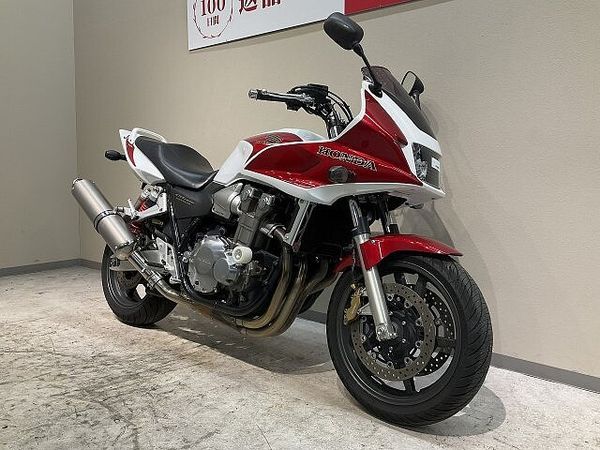 ホンダ CB1300スーパーボルドール CB1300スーパーボルドール◆2007年モデル◆フェンダーレス◆エンジンスライダー!! 4