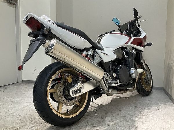 ホンダ CB1300スーパーボルドール CB1300スーパーボルドール◆2009年モデル◆モリワキエンジンスライダー 8