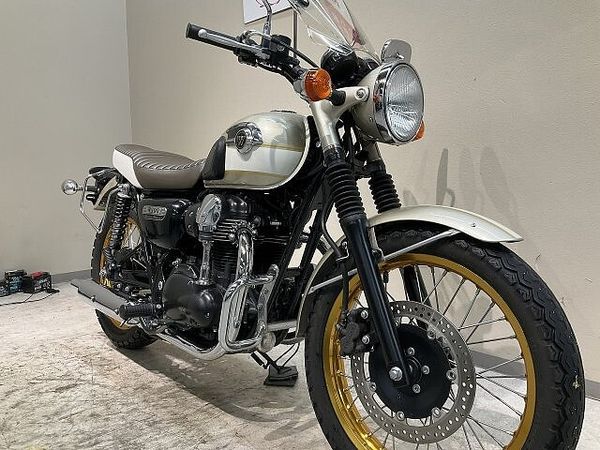 カワサキ W800 W800◆リミテッドエディション◆2016年モデル◆限定300台◆エンジンガード◆バックサ 4