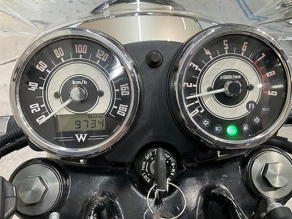 カワサキ W800 W800◆リミテッドエディション◆2016年モデル◆限定300台◆エンジンガード◆バックサ 9